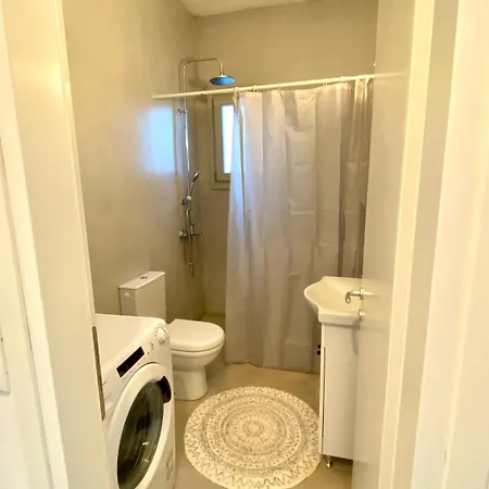 Lizzy's Escape 1st Floor 度假居 Alikí