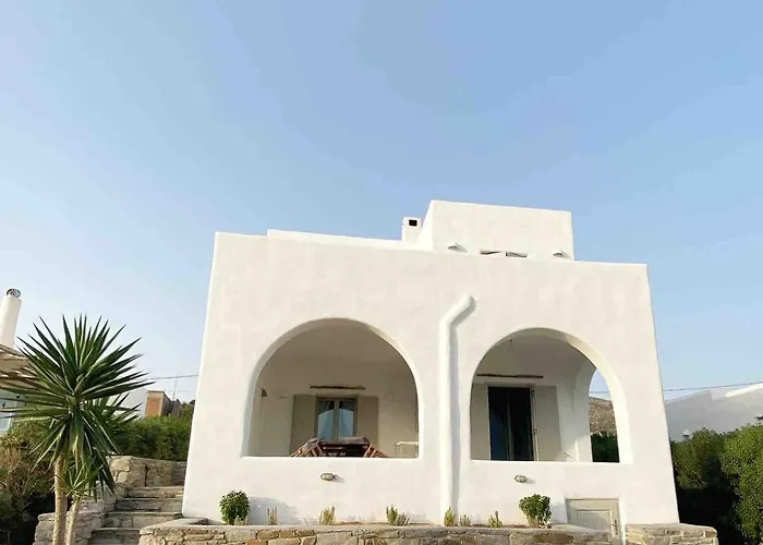 Lizzy's Escape 1st Floor Alikí