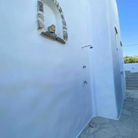 Lizzy's Escape 1st Floor Alikí